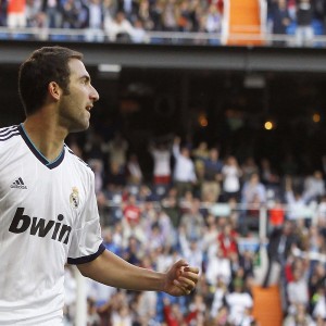 开云app下载-冰火两重天，AC米兰五连胜霸气领跑，莱比锡红牛主帅深陷下课危机，AC米兰五连胜强势领跑，莱比锡红牛主帅深陷下课危机